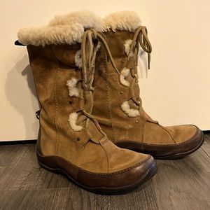 Super cozy shearling and suede North Face boots